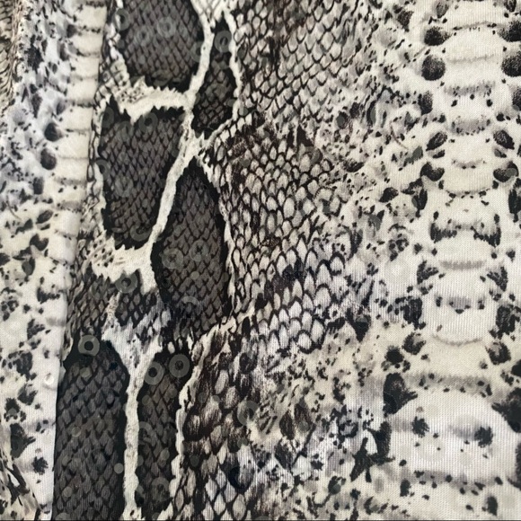 NWOT Windsor Sequin Snake Print Mini Skirt - Picture 6 of 8